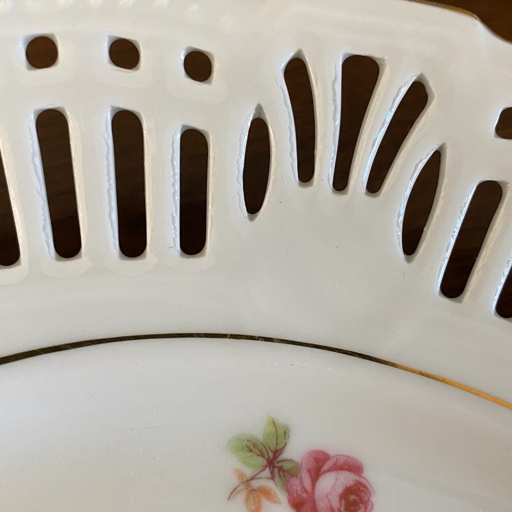 Germany Porcelain Vintage Reticulated White Plate w/Bright Multico - BJL - Picture 3 of 4